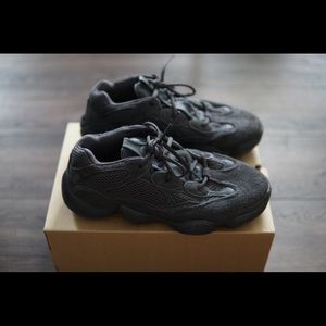 Men’s Yeezy 500, Size 9, Utility black